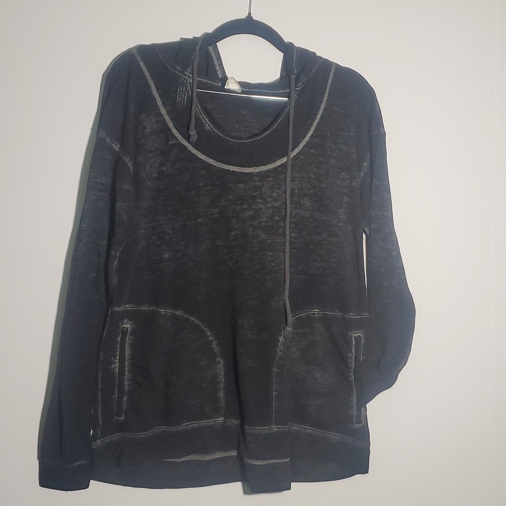 Threads 4 Thought shaded gray pullover hoodie Size XS
